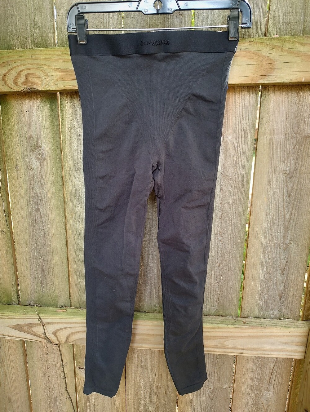 🏵️ Skims Nike Black High Rise Ribbed Compression Leggings